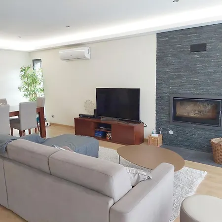 Habitación en casa particular Quartos Com Casa De Banho Privada Perto Da Malveira