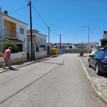 Quartos Com Casa De Banho Privada Perto Da Malveira *
