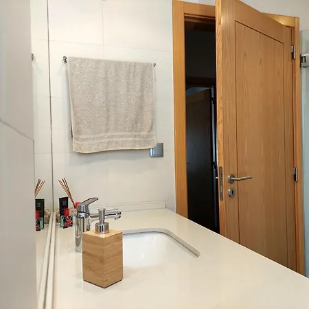 Habitación en casa particular Quartos Com Casa De Banho Privada Perto Da Malveira