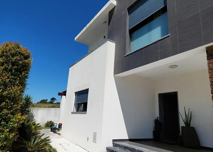 Quartos Com Casa De Banho Privada Perto Da Malveira Quarto em Acomodações Particulares