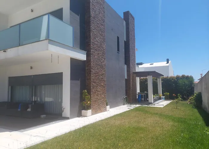 Quartos Com Casa De Banho Privada Perto Da Malveira *