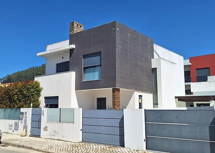 Quartos Com Casa De Banho Privada Perto Da Malveira