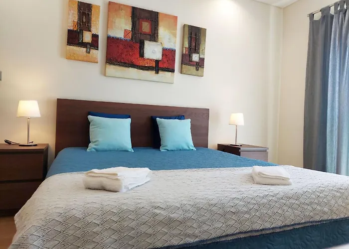 Quarto em Acomodações Particulares Quartos Com Casa De Banho Privada Perto Da Malveira Asseiceira Grande